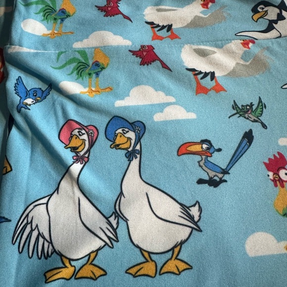 Disney Parks Birds of a Feather Leggings Women’s Medium Blue Graphic Stretch - Picture 3 of 4
